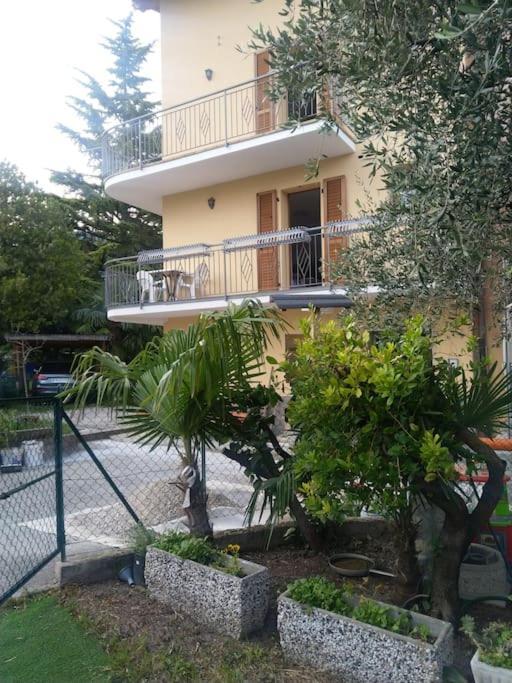 Appartamento Sunrelax Riva del Garda Exteriör bild